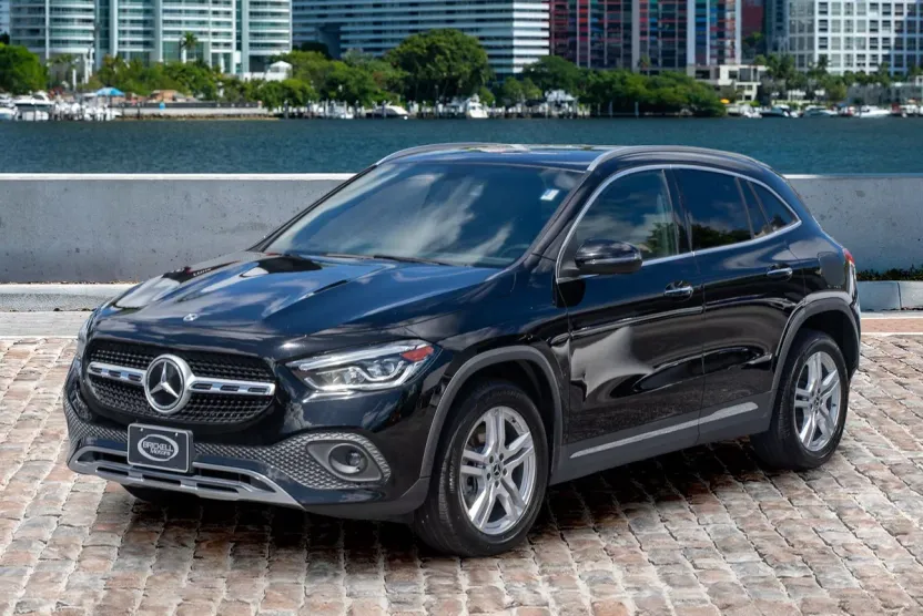 2021 Mercedes Benz GLA 250 photo 1