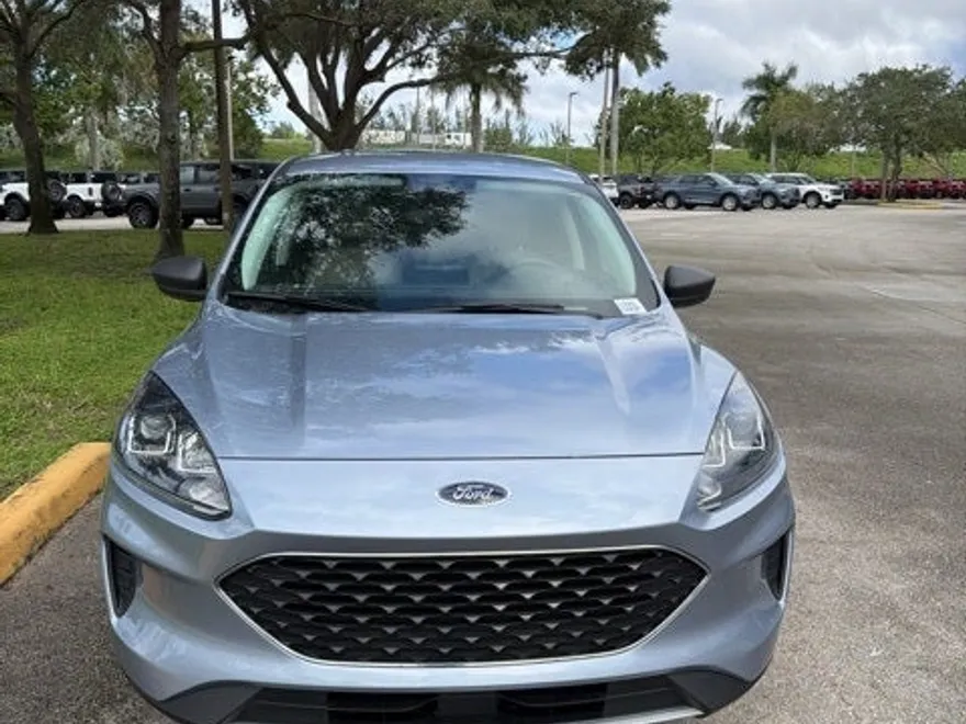 2022 Ford Escape SE photo 1