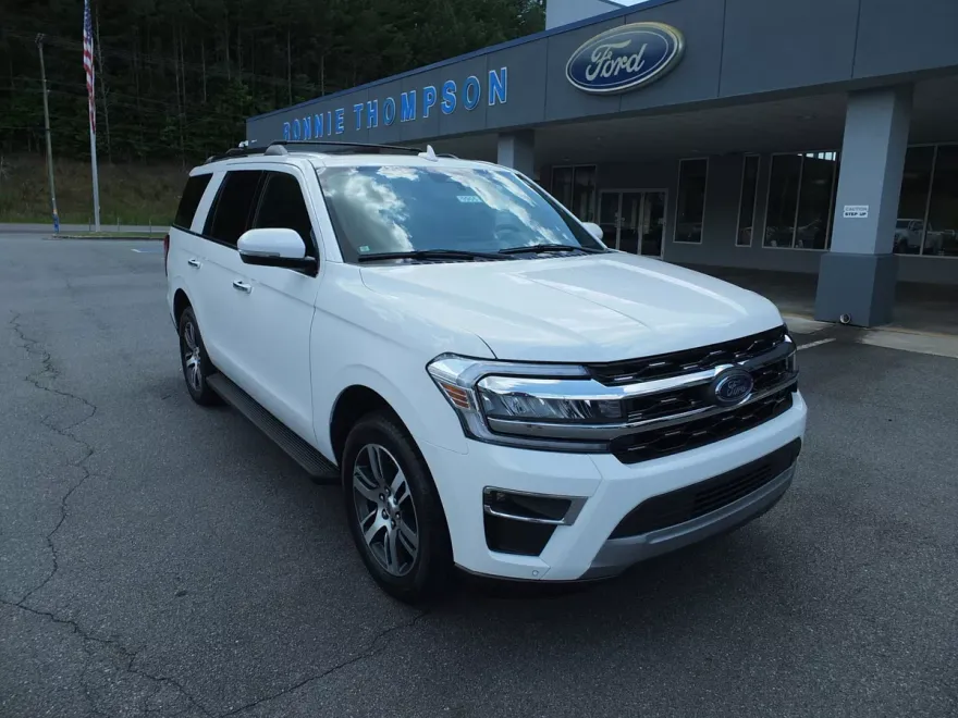 2024 Ford Expedition Limited photo 1