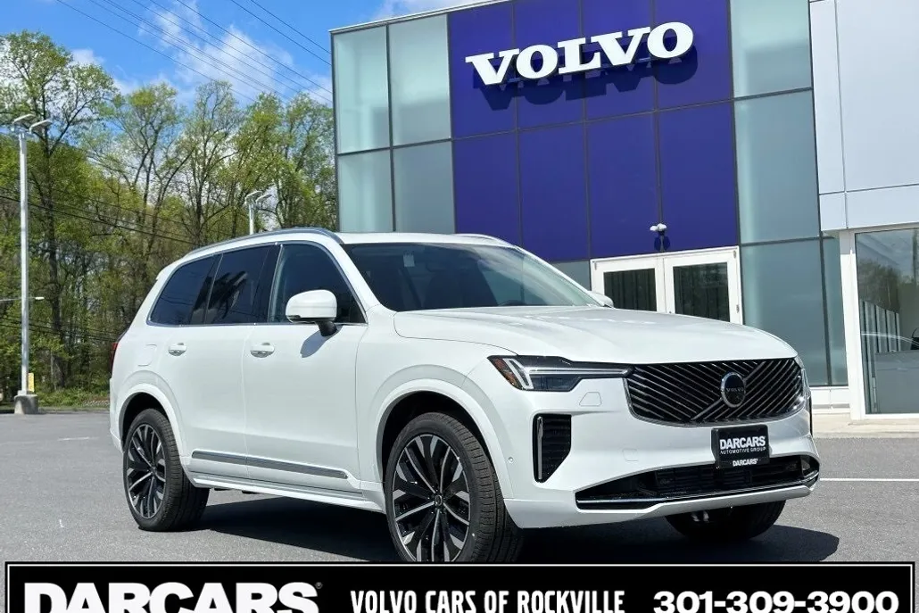 2025 Volvo XC90 T8 Plus photo 1