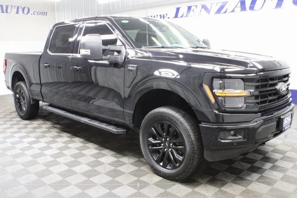 2024 Ford F-150 XLT photo 1