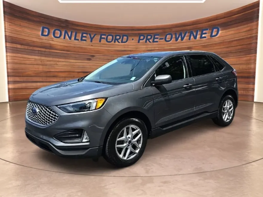 2023 Ford Edge SEL photo 1