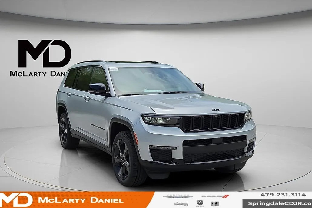 2025 Jeep Grand Cherokee Limited photo 1