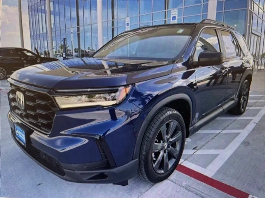 2024 Honda Pilot Sport photo 1