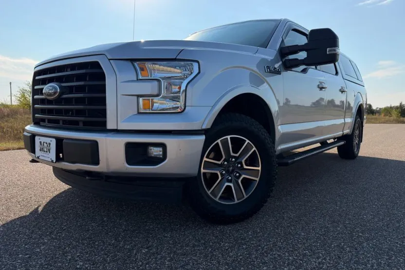 2017 Ford F-150 photo 1