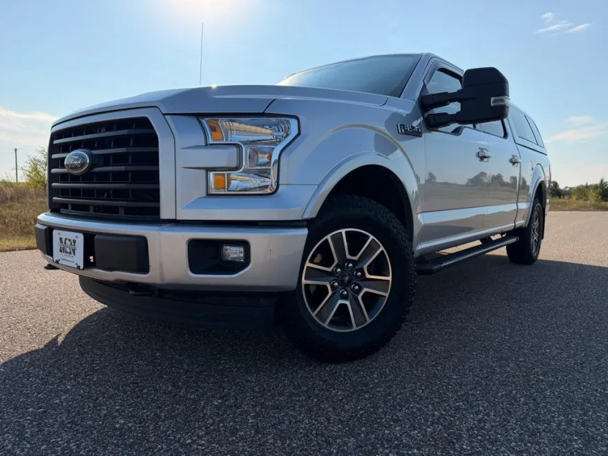 2017 Ford F-150 photo 1