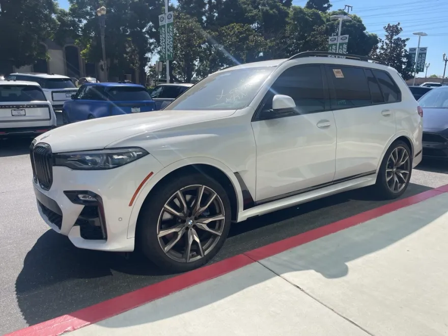 2020 Bmw X7 M50i photo 1