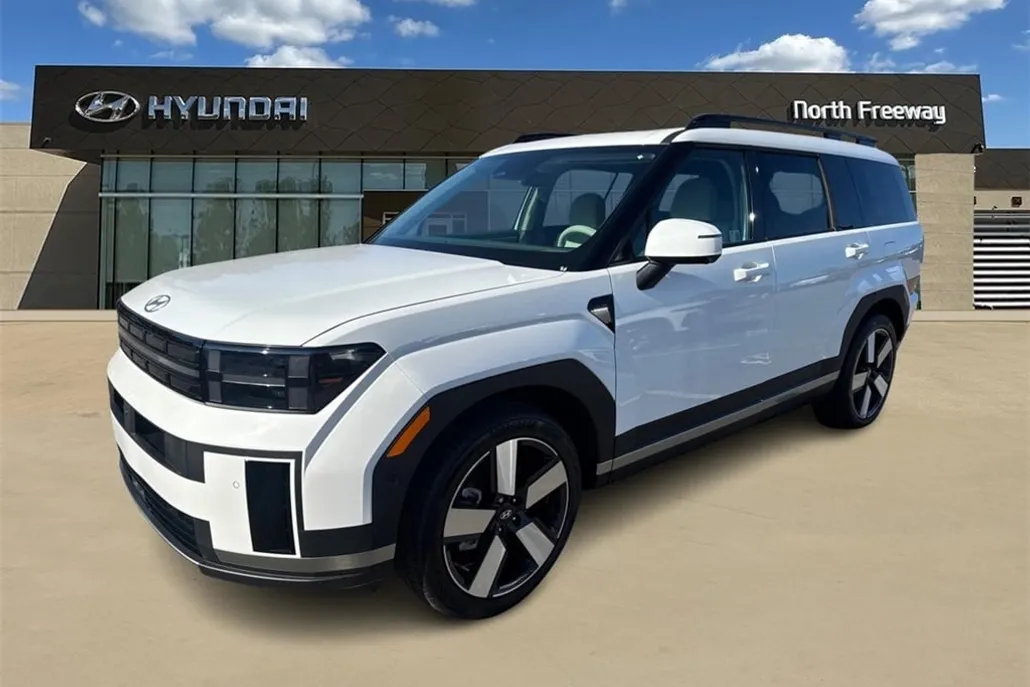 2025 Hyundai Santa Fe Limited photo 1