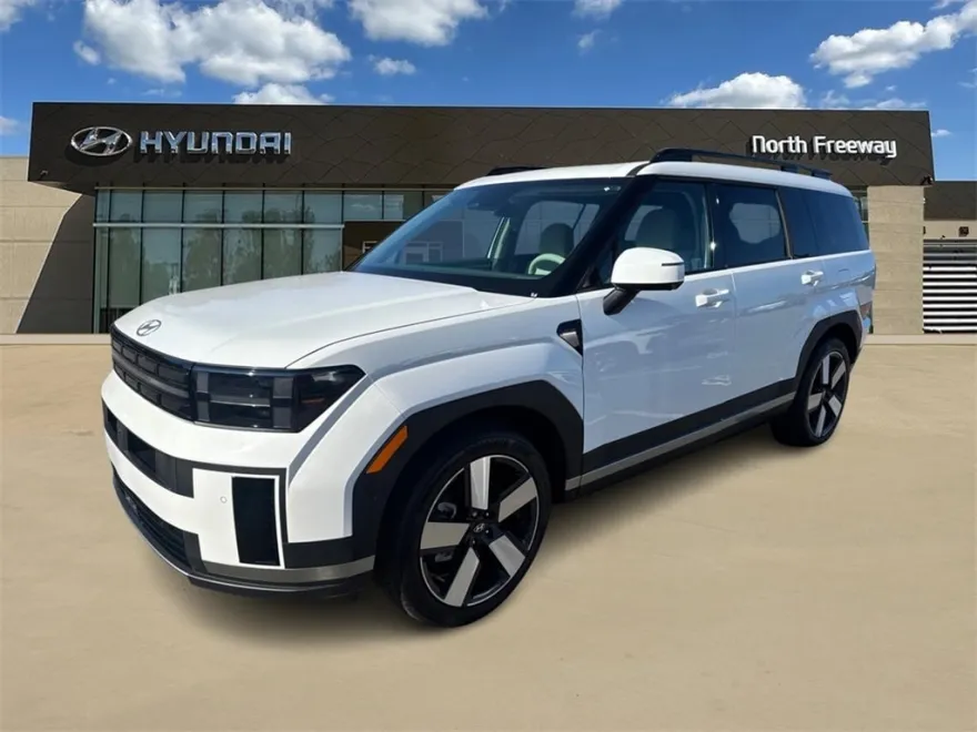2025 Hyundai Santa Fe Limited photo 1