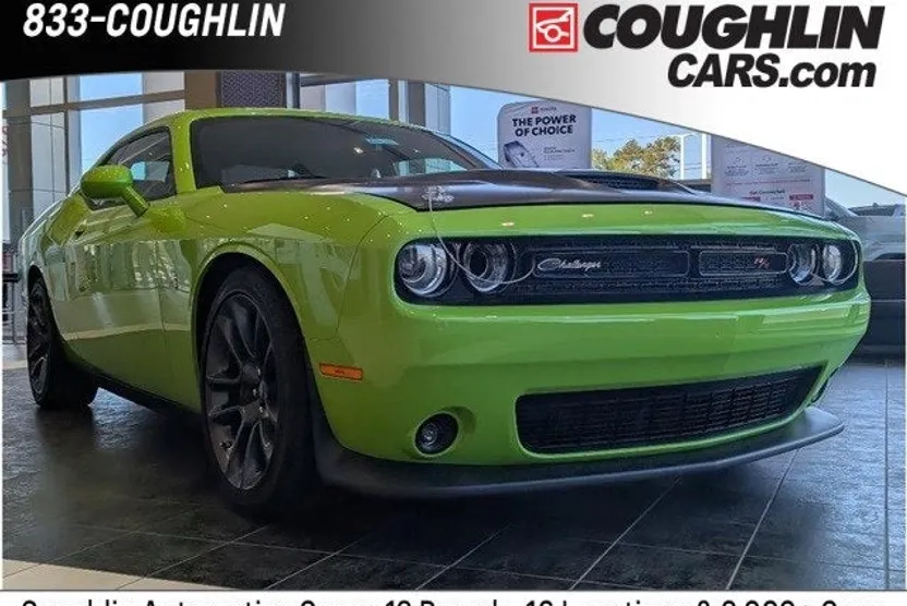 2023 Dodge Challenger R/T Scat Pack photo 1