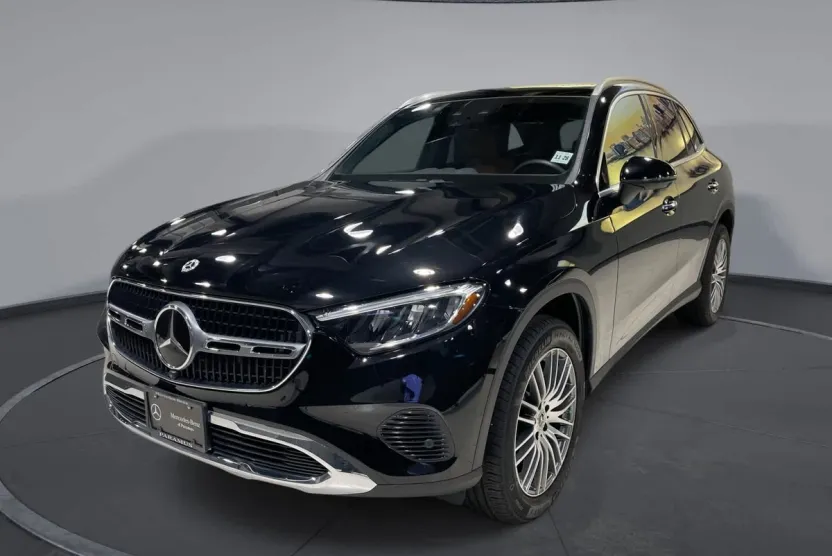 2024 Mercedes Benz GLC 300 4MATIC photo 1