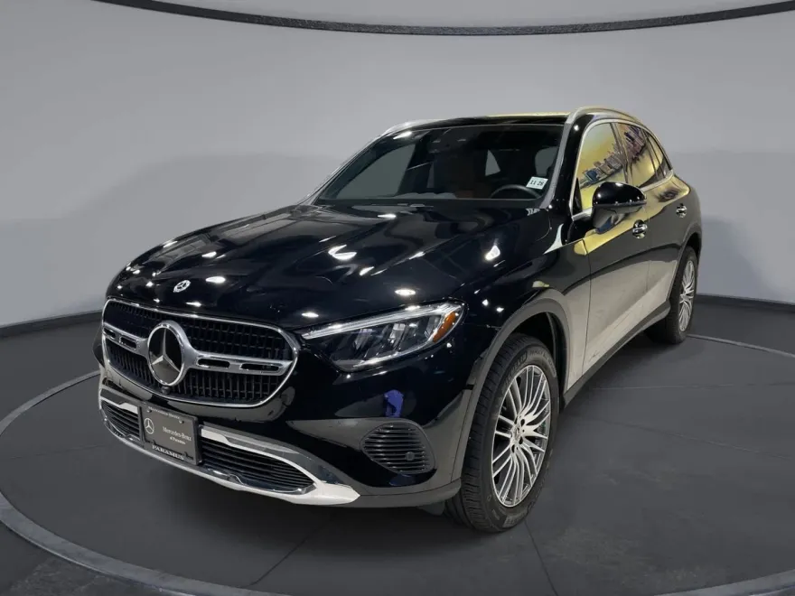 2024 Mercedes Benz GLC 300 4MATIC photo 1