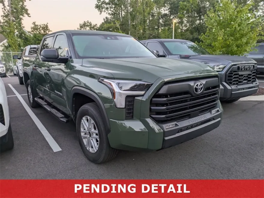 2022 Toyota Tundra SR5 photo 1