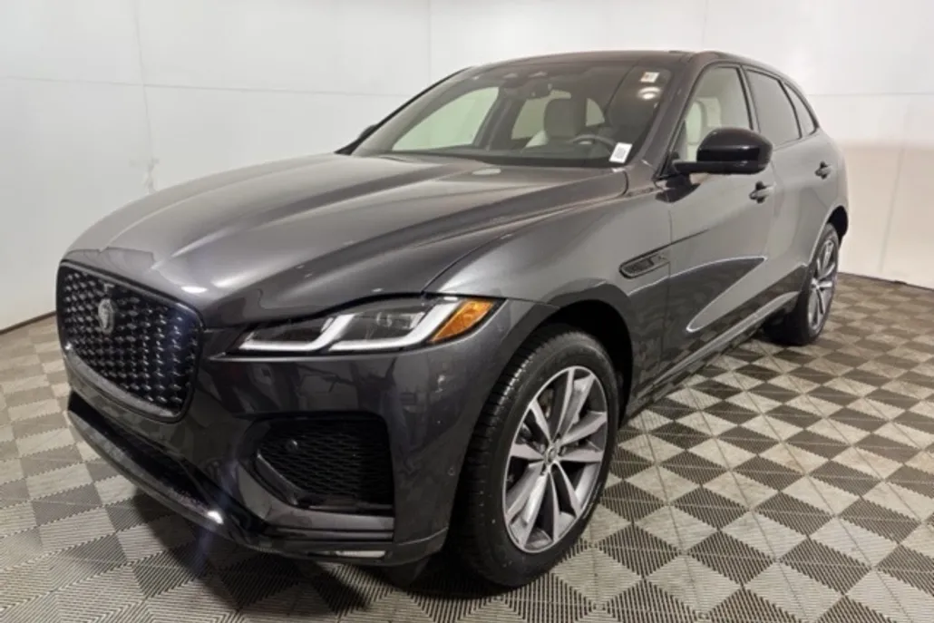 2026 Jaguar F-PACE P250 R-Dynamic S photo 1