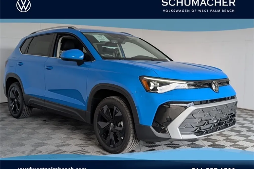 2025 Volkswagen Taos SE photo 1