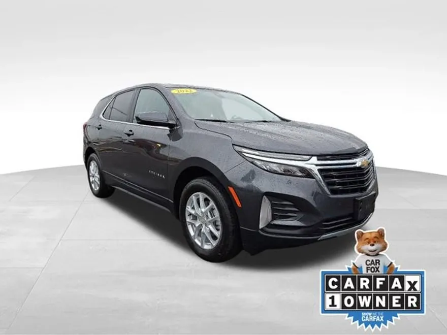 2022 Chevrolet Equinox LT photo 1