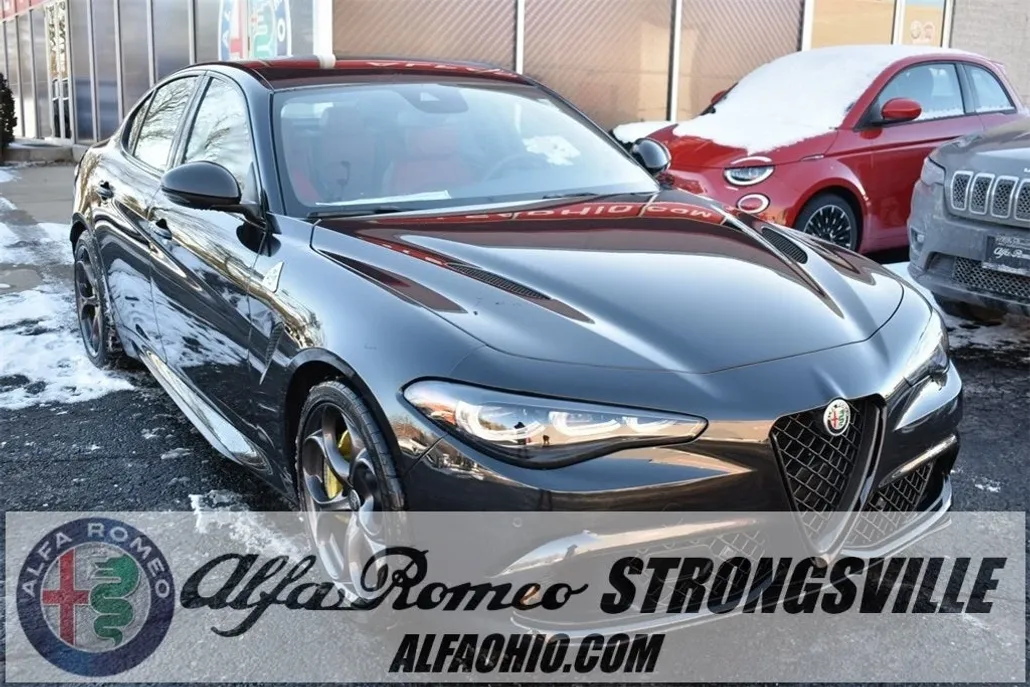 2024 Alfa Romeo Giulia Quadrifoglio photo 1