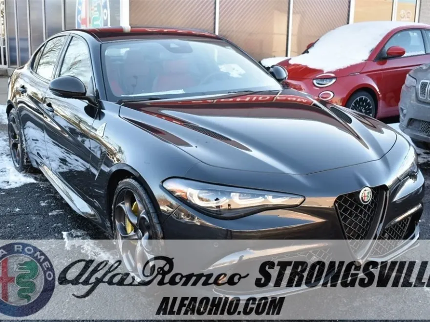 2024 Alfa Romeo Giulia Quadrifoglio photo 1
