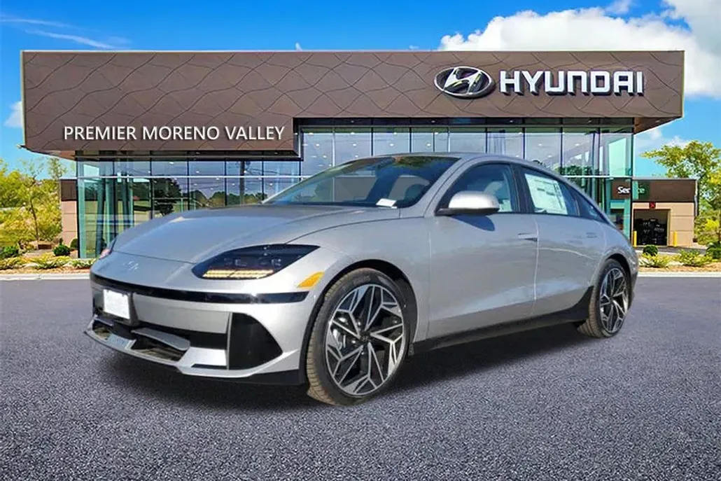 2025 Hyundai Ioniq 6 SEL photo 1