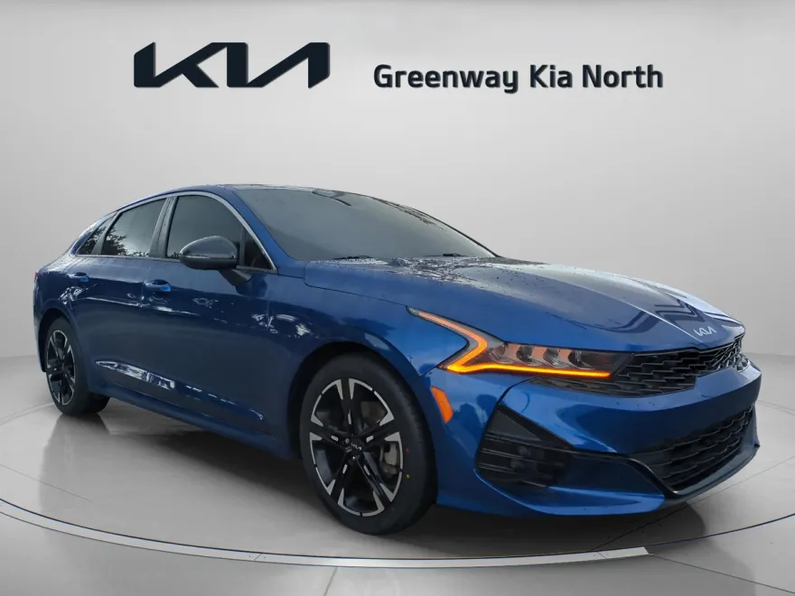 2022 Kia K5 GT-Line photo 1