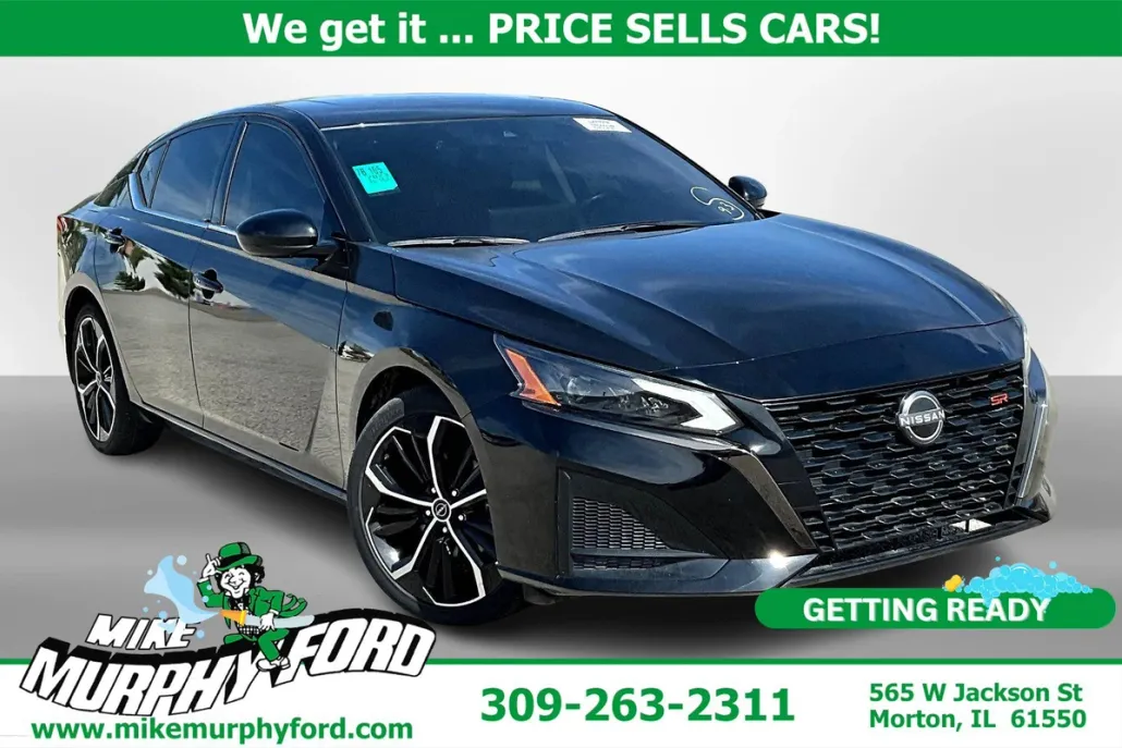 2023 Nissan Altima 2.5 SR photo 1