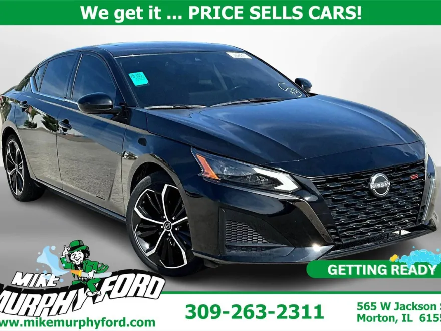 2023 Nissan Altima 2.5 SR photo 1