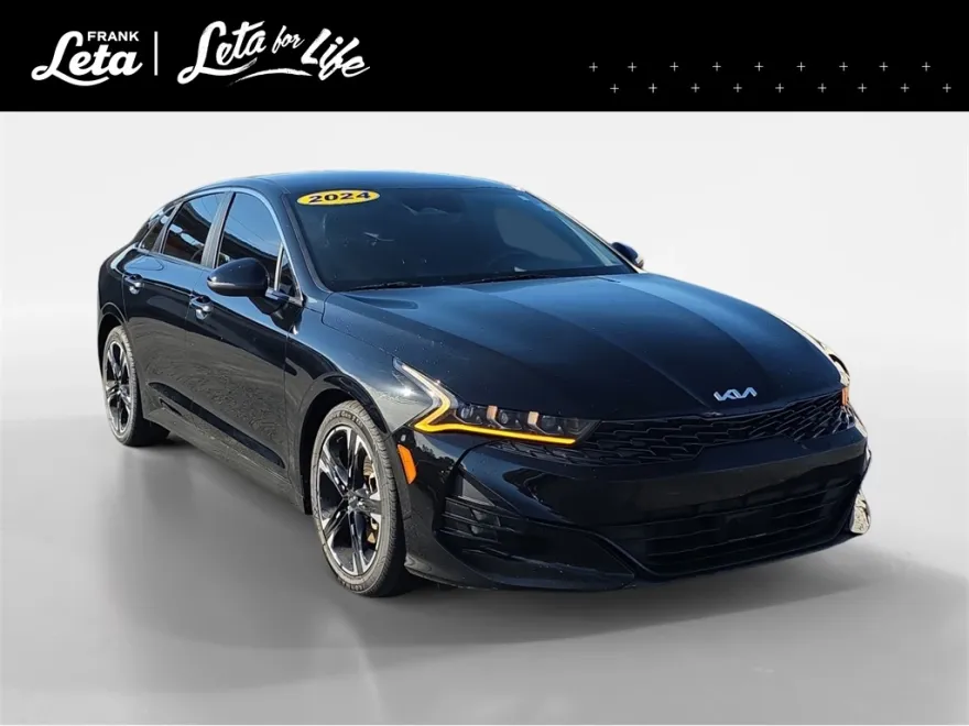 2024 Kia K5 GT-Line photo 1