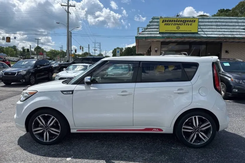2014 Kia Soul Plus photo 1