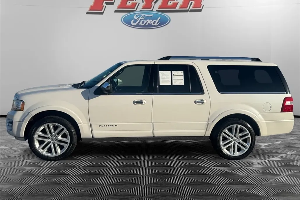 2016 Ford Expedition EL Platinum photo 1