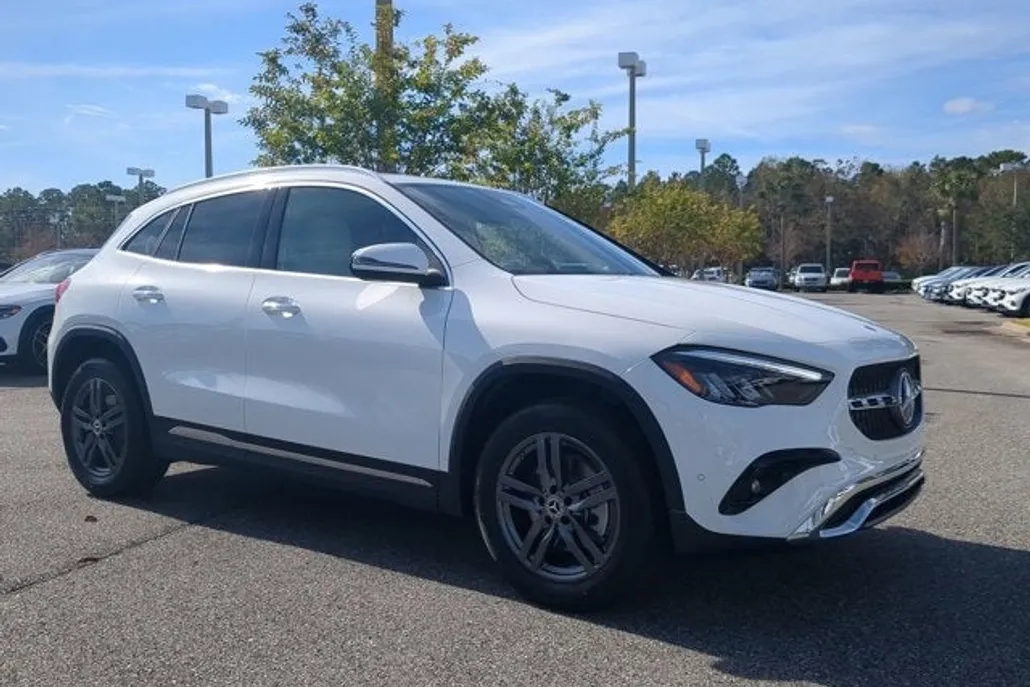 2025 Mercedes Benz GLA 250 photo 1