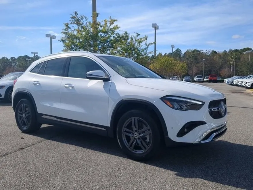 2025 Mercedes Benz GLA 250 photo 1