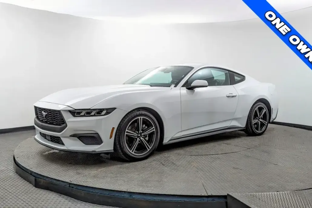 2024 Ford Mustang EcoBoost Premium photo 1