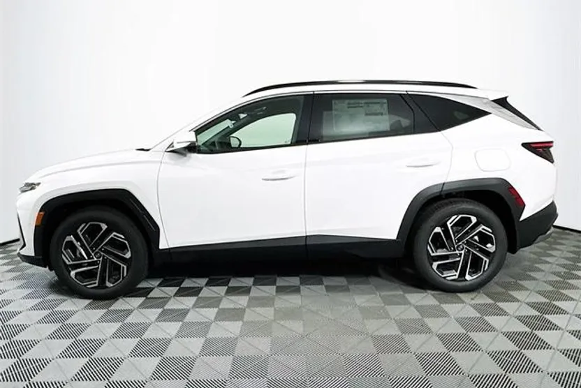 2026 Hyundai Tucson Limited photo 1