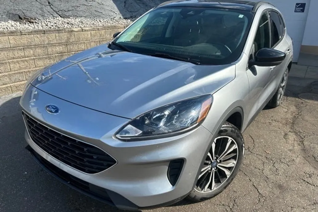 2022 Ford Escape SE photo 1