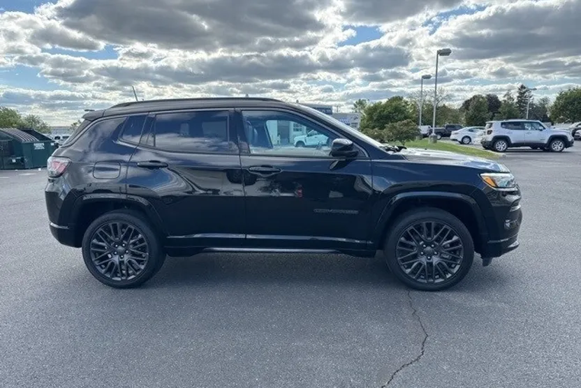 2022 Jeep Compass High Altitude photo 1