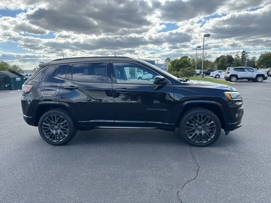 2022 Jeep Compass High Altitude photo 1