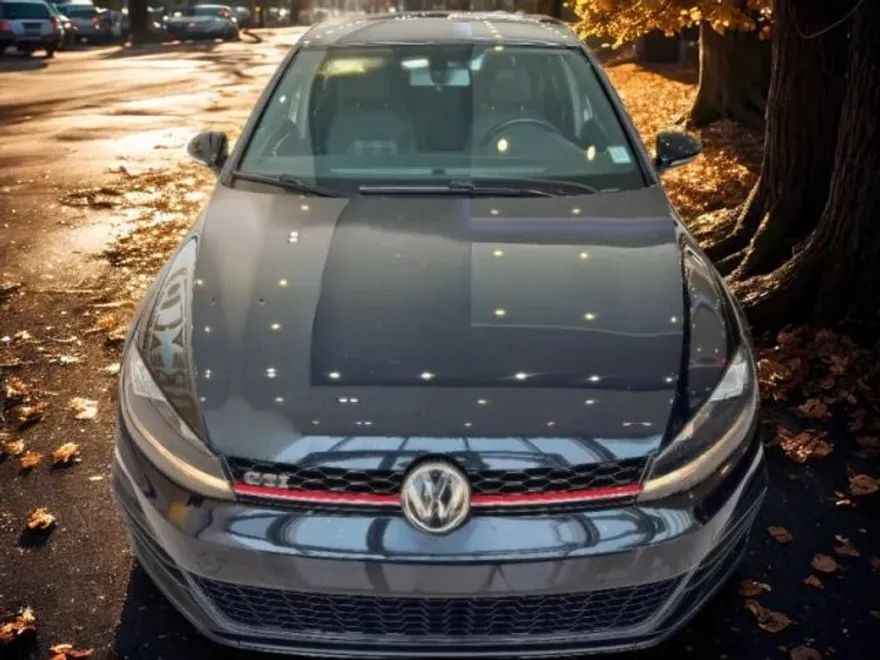 2018 Volkswagen Golf GTI photo 1