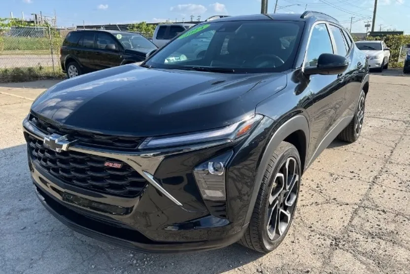 2024 Chevrolet Trax photo 1