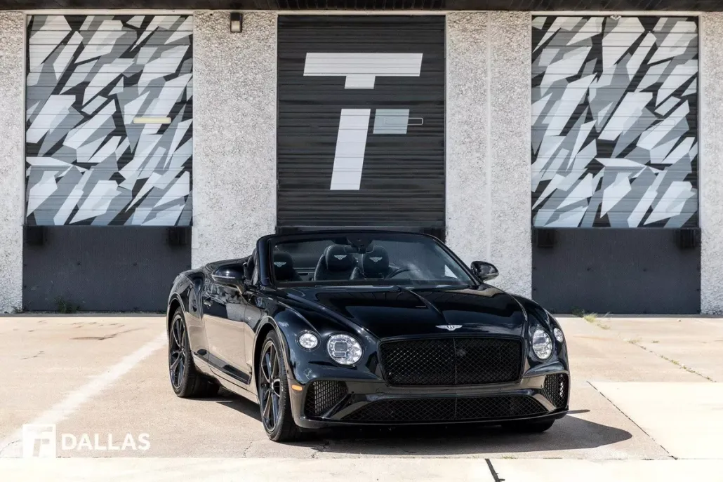 2022 Bentley Continental GTC V8 photo 1