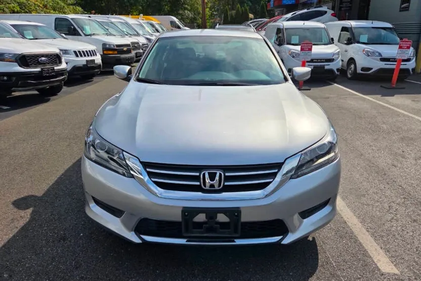 2013 Honda Accord LX photo 1