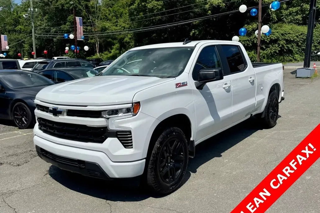 2024 Chevrolet Silverado 1500 RST photo 1