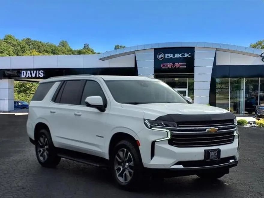 2023 Chevrolet Tahoe LT photo 1