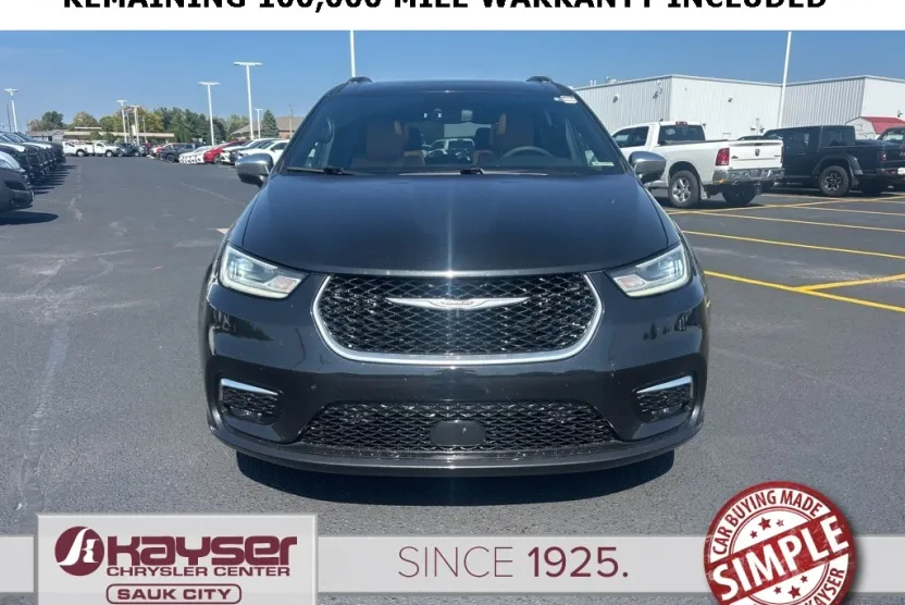 2022 Chrysler Pacifica Pinnacle photo 1