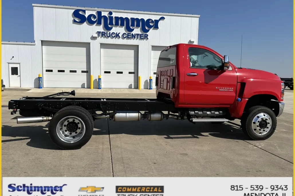 2024 Chevrolet Silverado 5500HD Work Truck photo 1