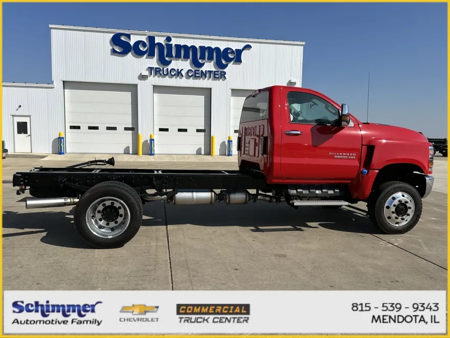 2024 Chevrolet Silverado 5500HD Work Truck photo 1