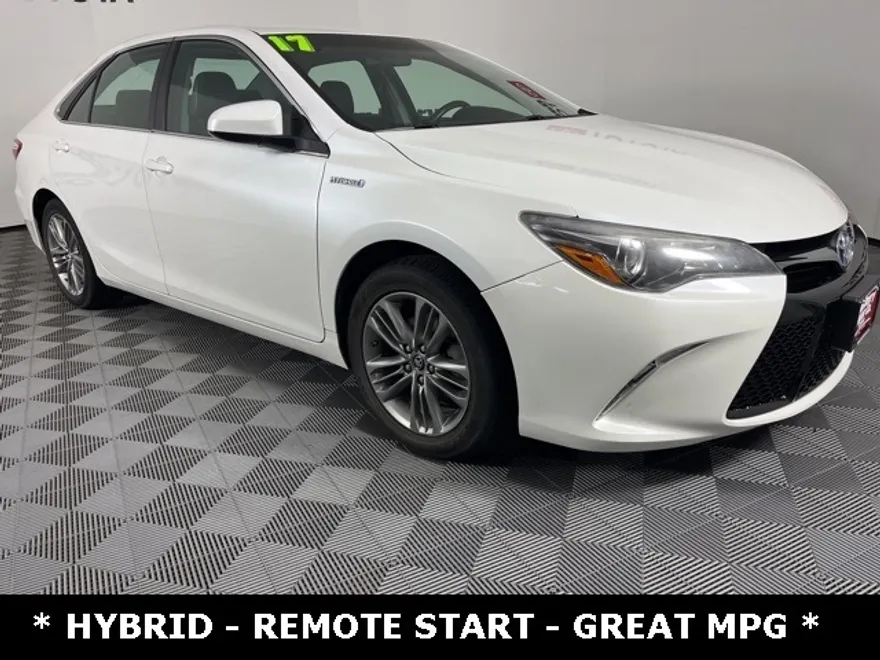 2017 Toyota Camry Hybrid SE photo 1