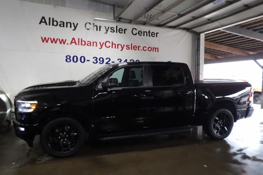 2023 Ram 1500 Laramie photo 1