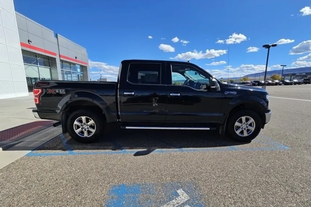 2019 Ford F-150 XLT photo 1