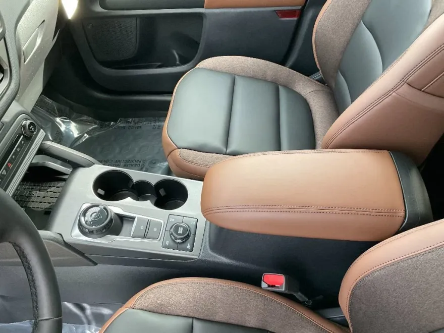 2025 Ford Bronco Sport Badlands photo 1
