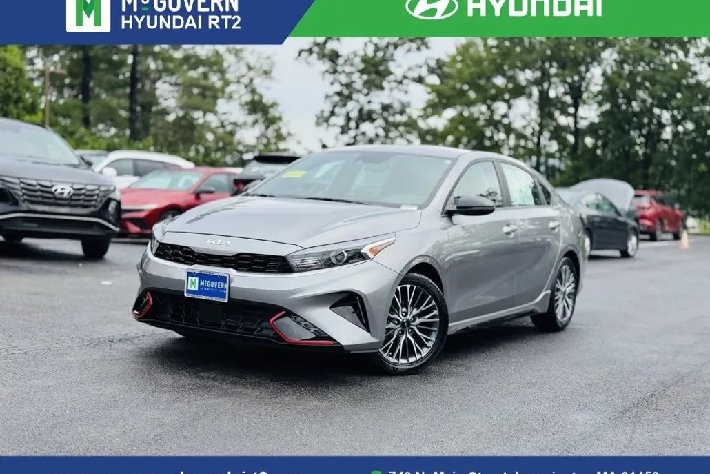 2023 Kia Forte GT-Line photo 1